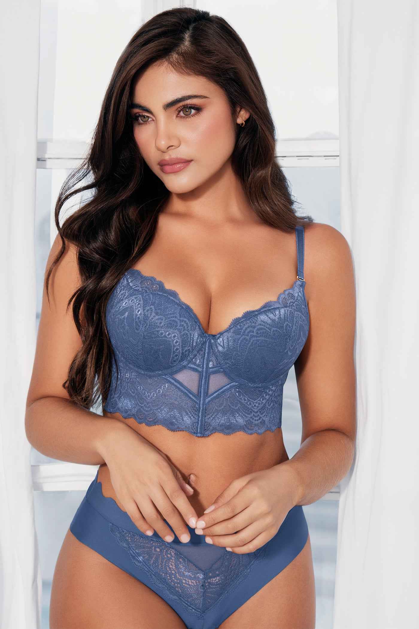 Set Brasier y Panty en Encaje Línea Elegance | Ref. 10204 – 10205