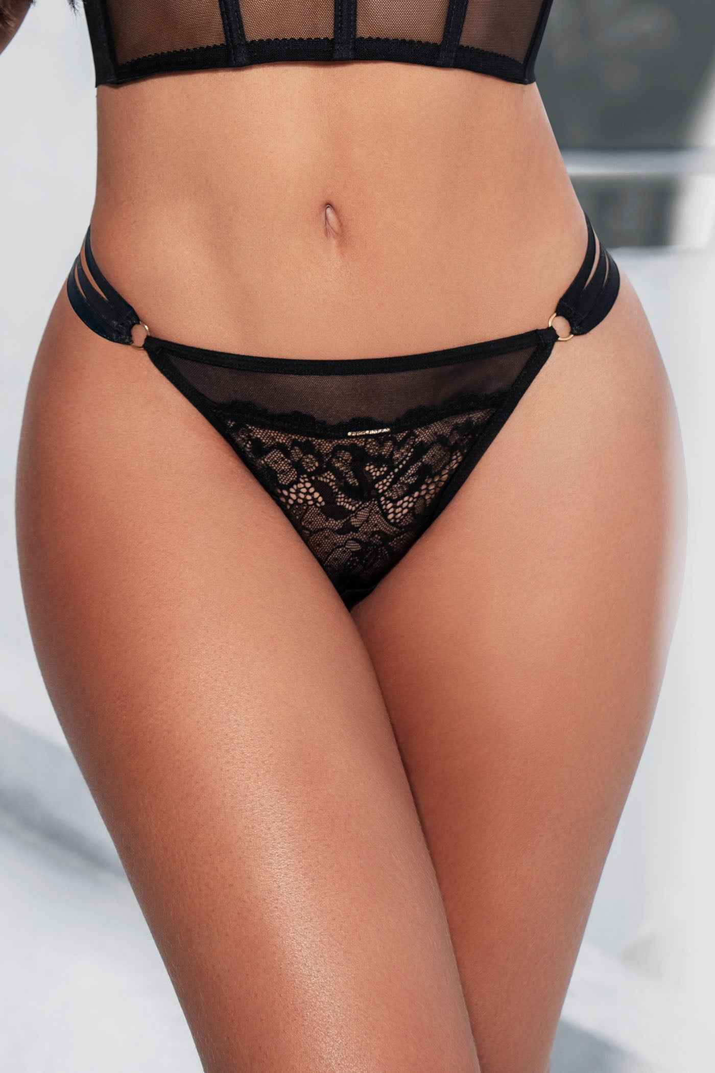 Panty Hilo Encaje con Elásticos 10207
