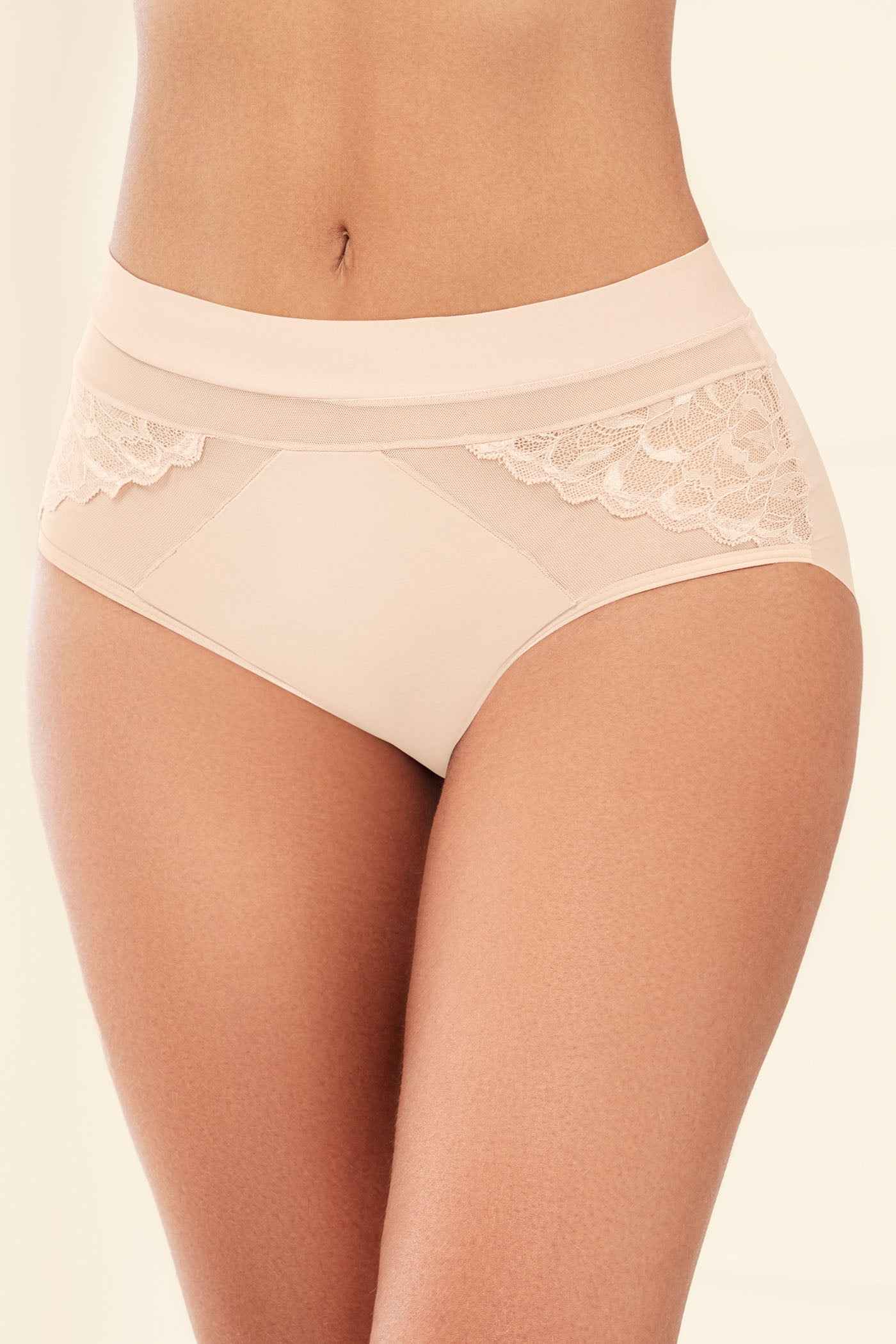 Panty Cachetero Alto Cubrimiento Levanta Cola 896