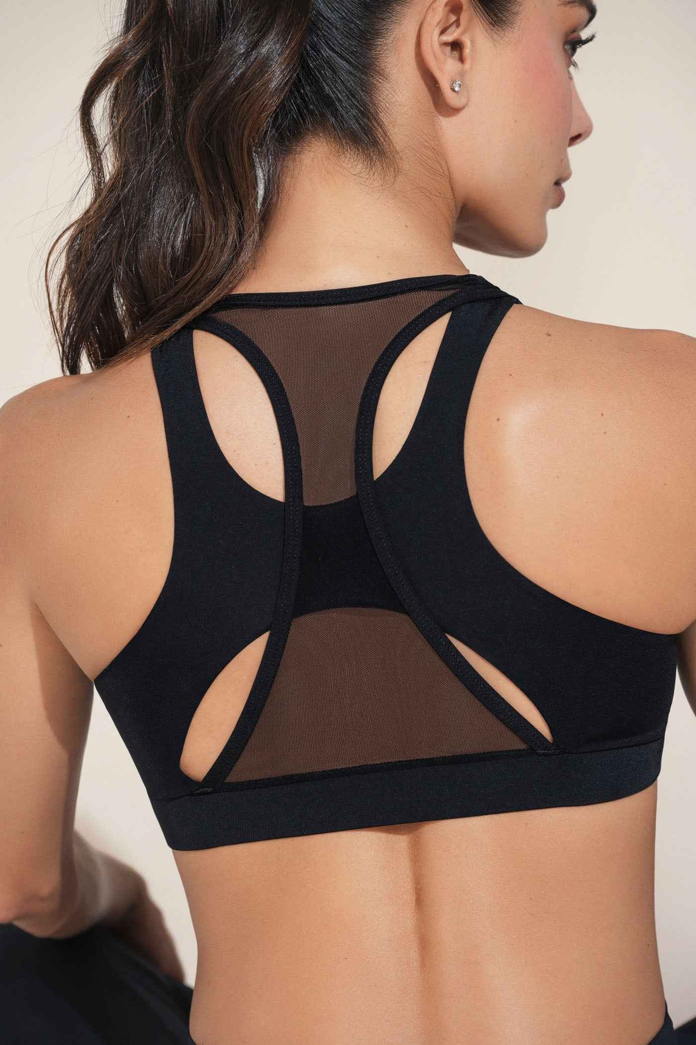 Top Deportivo con Copa Removible en Lycra Suave AC-03