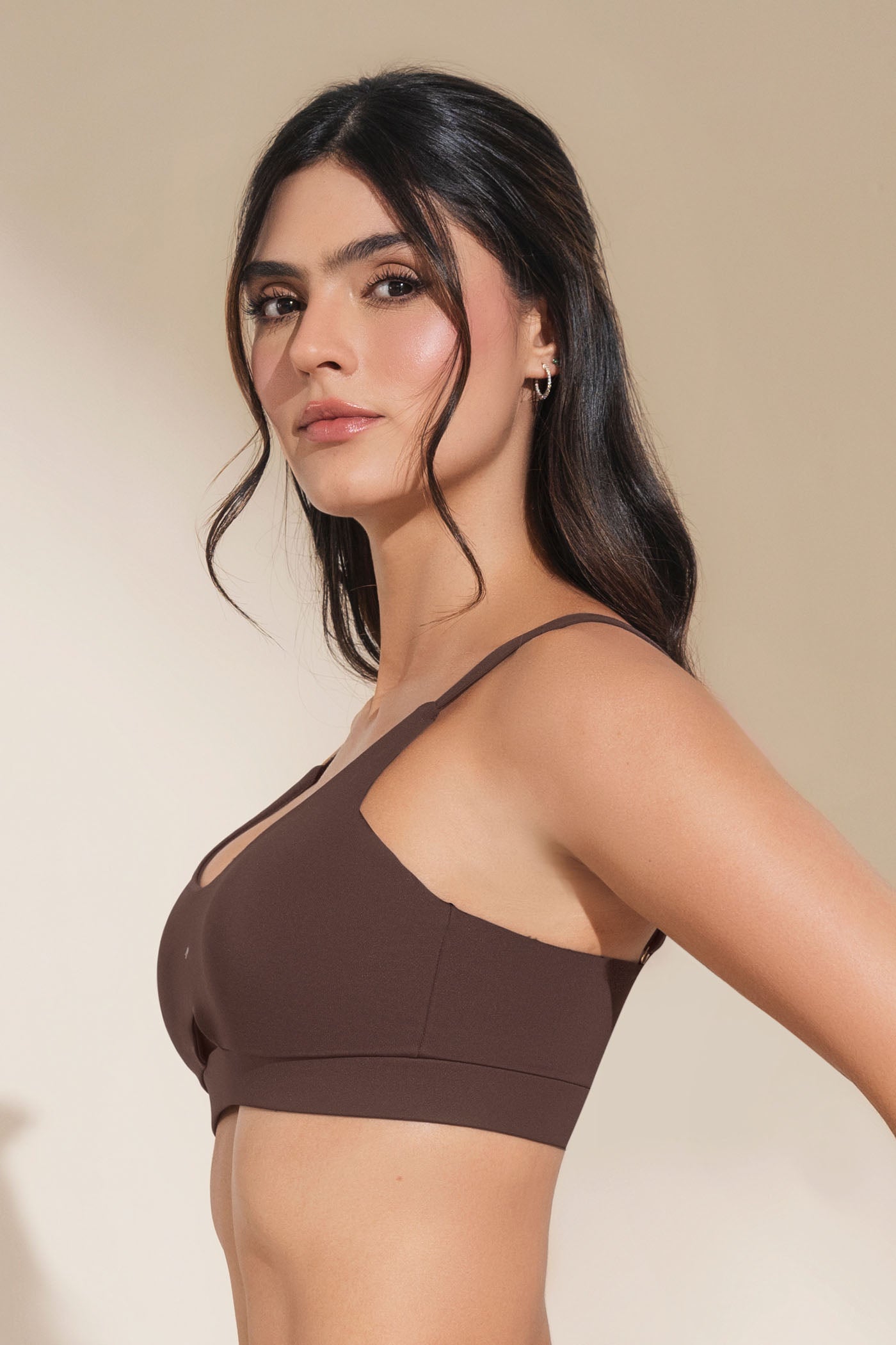 AC-05-TOPDEPORTIVO-BROWN-CAROL-CACTIVE.jpg