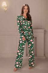 Pijama Manga Larga en Satín Estampado Magia Verde 50115 | Colección Fin de Año